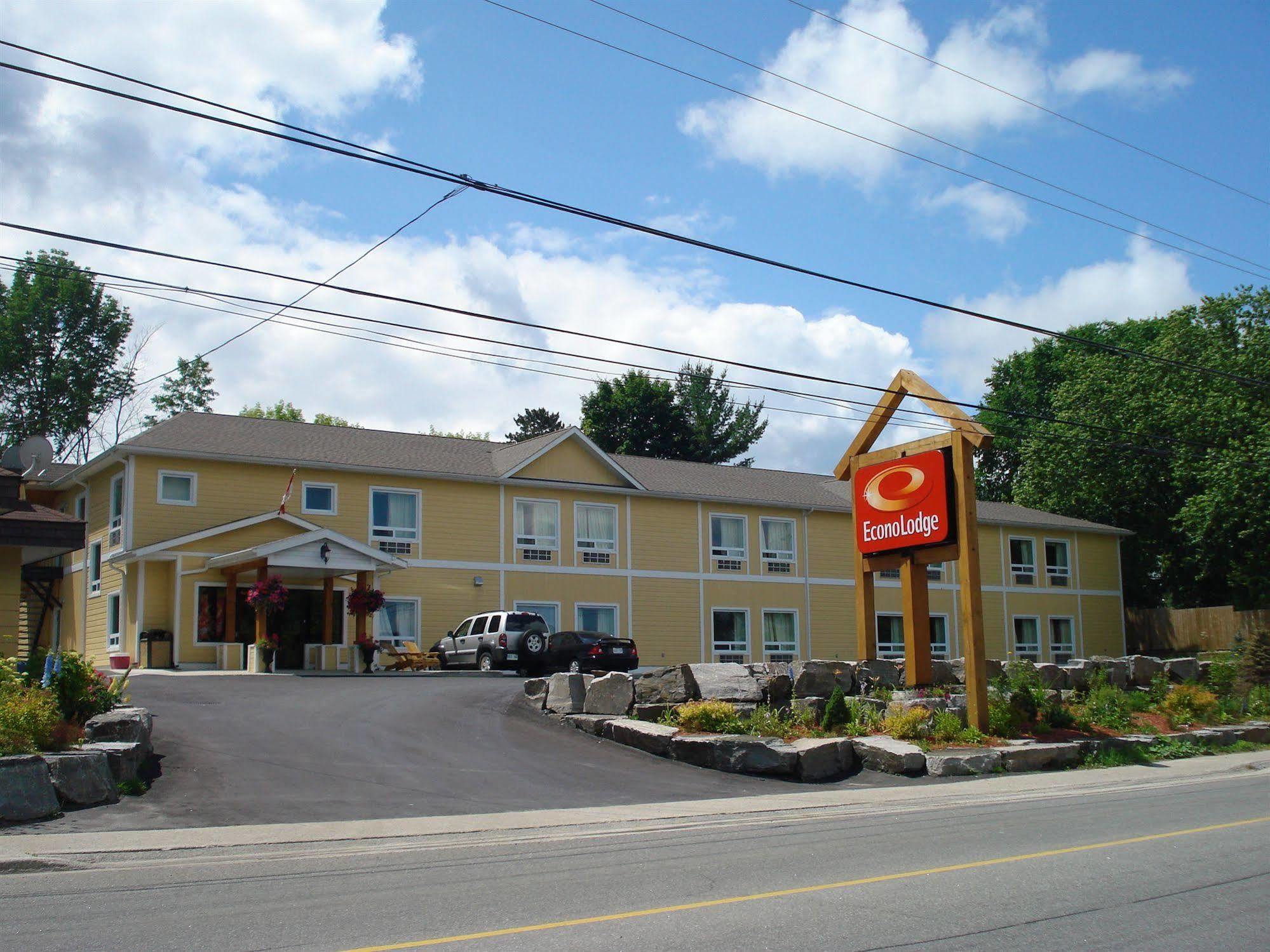 Econolodge Huntsville Bagian luar foto